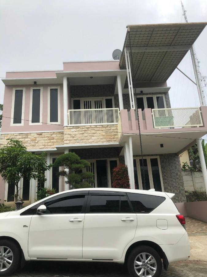 Villa Kusuma Hill A8 Batu  Exterior foto
