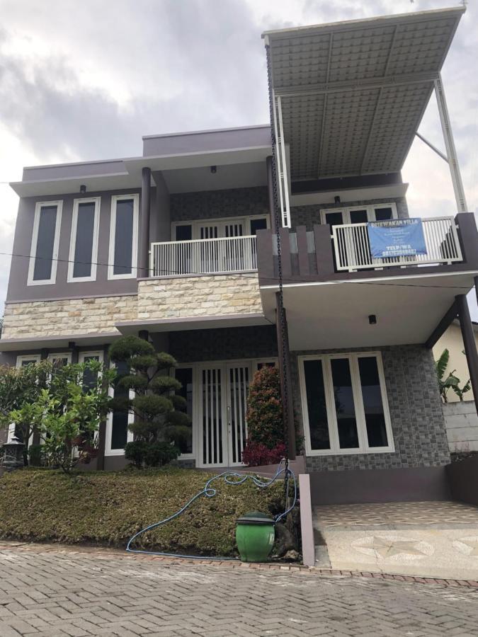 Villa Kusuma Hill A8 Batu  Exterior foto