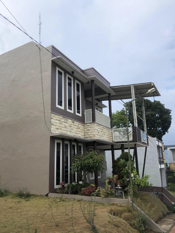 Villa Kusuma Hill A8 Batu  Exterior foto